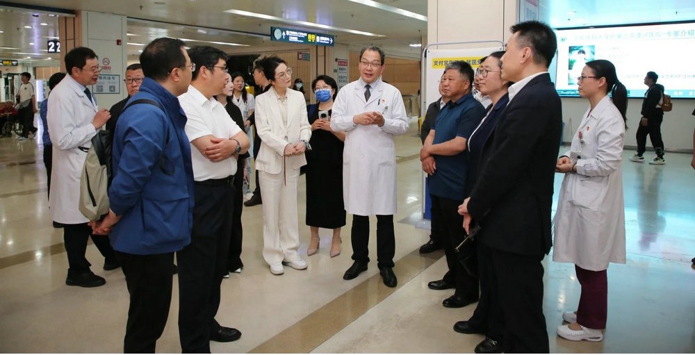 区政协开展“推动各级医疗机构服务流程优化 优质医疗资源共享联动机制创新 进一步提升副中心医疗卫生服务水平”对口协商活动