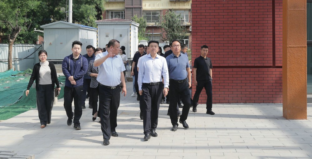 区政协开展关于“引入社会资本参与老旧小区改造”专题调研