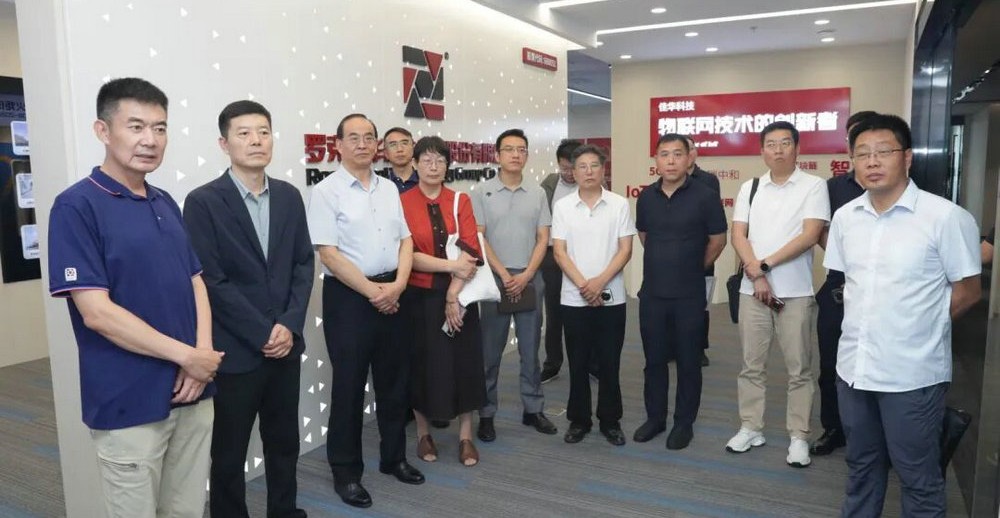 区政协开展“加快数字产业发展 助推数智标杆城市建设”民主监督活动