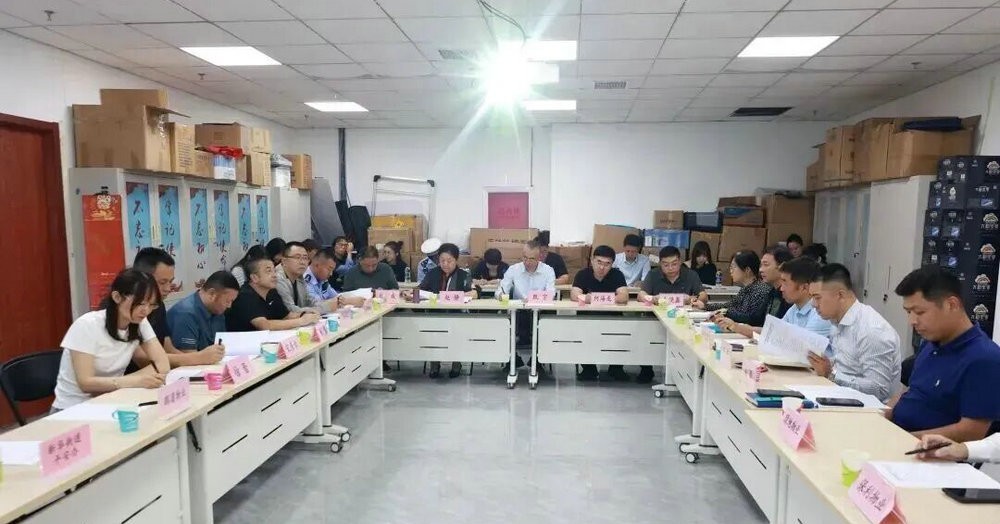 区政协聚焦运河商务区保利绿地周边机动车乱停放问...