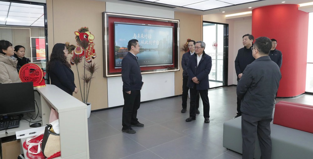 区政协领导围绕“推动运河商务区繁荣发展”赴相关街道乡镇调研