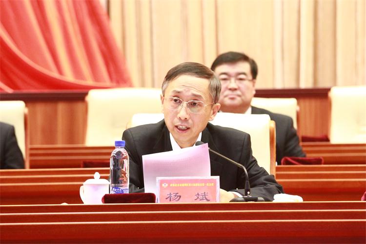 区政协六届一次会议闭幕式